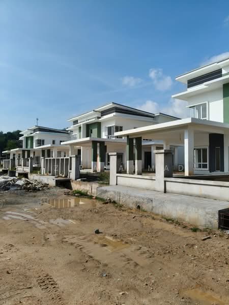 Semi-Detached House for Sale in Sepang (Selangor) - Azira Ahmad - Exterior - PropertyGuru.com.my