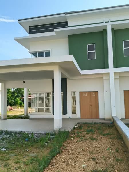 Semi-Detached House for Sale in Sepang (Selangor) - Azira Ahmad - Exterior - PropertyGuru.com.my