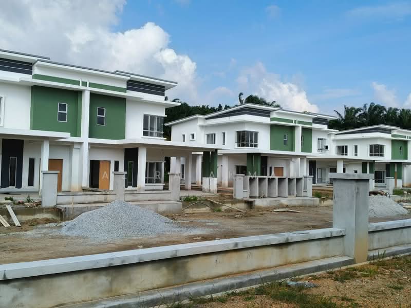 Semi-Detached House for Sale in Sepang (Selangor) - Azira Ahmad - Exterior - PropertyGuru.com.my