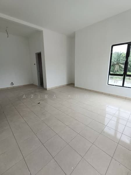 Semi-Detached House for Sale in Sepang (Selangor) - Azira Ahmad - Living Room - PropertyGuru.com.my