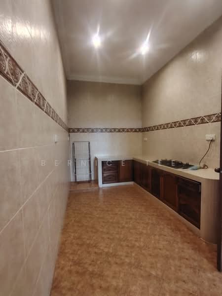 Bungalow for Sale in Leisure Farm (Gelang Patah) - Bernice Tee - Kitchen - PropertyGuru.com.my