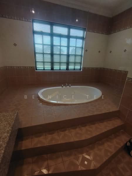 Bungalow for Sale in Leisure Farm (Gelang Patah) - Bernice Tee - Bathroom - PropertyGuru.com.my
