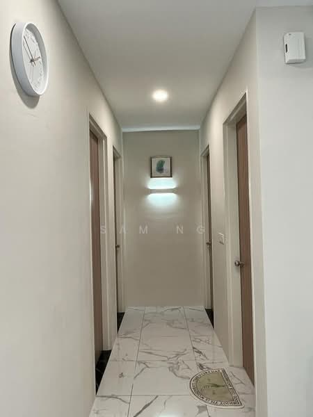 Kondominium untuk Disewa di QuayWest Residence - Sam Ng - Corridor - PropertyGuru.com.my