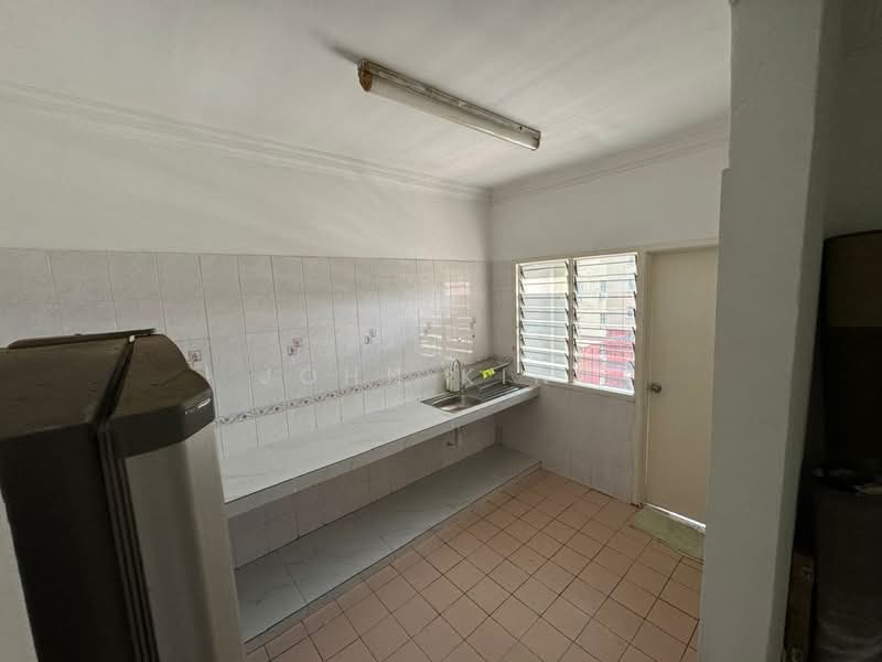 Pangsapuri untuk Disewa di Pangsapuri Kelana Impian - John King - Kitchen - PropertyGuru.com.my
