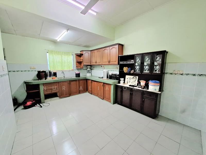 Rumah Teres 1 Tingkat untuk Dijual di Klang (Selangor) - Nur Alia Omar - Kitchen - PropertyGuru.com.my