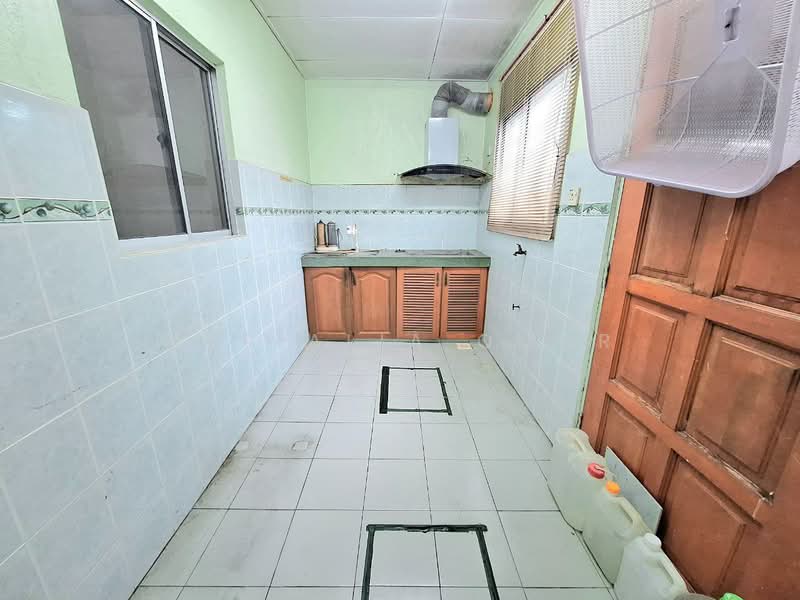 Rumah Teres 1 Tingkat untuk Dijual di Klang (Selangor) - Nur Alia Omar - Kitchen - PropertyGuru.com.my