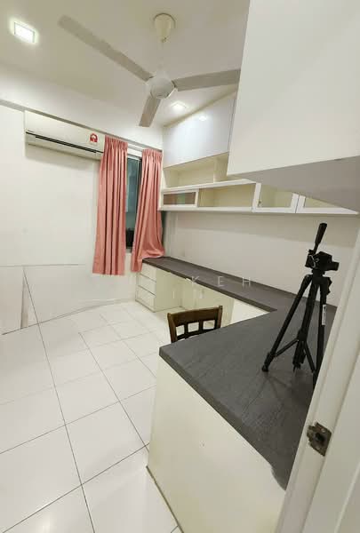 Kondominium untuk Disewa di The Golden Triangle Condominium - Lim Keh Sin - Study - PropertyGuru.com.my