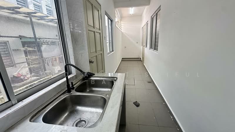Rumah Teres 2 Tingkat untuk Dijual di Taman Saga Emas (Kajang) - Mohd Aizat Saiful Bahri - Corridor - PropertyGuru.com.my
