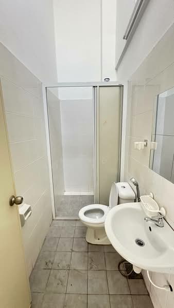 Rumah Teres 2 Tingkat untuk Dijual di Taman Saga Emas (Kajang) - Mohd Aizat Saiful Bahri - Bathroom - PropertyGuru.com.my