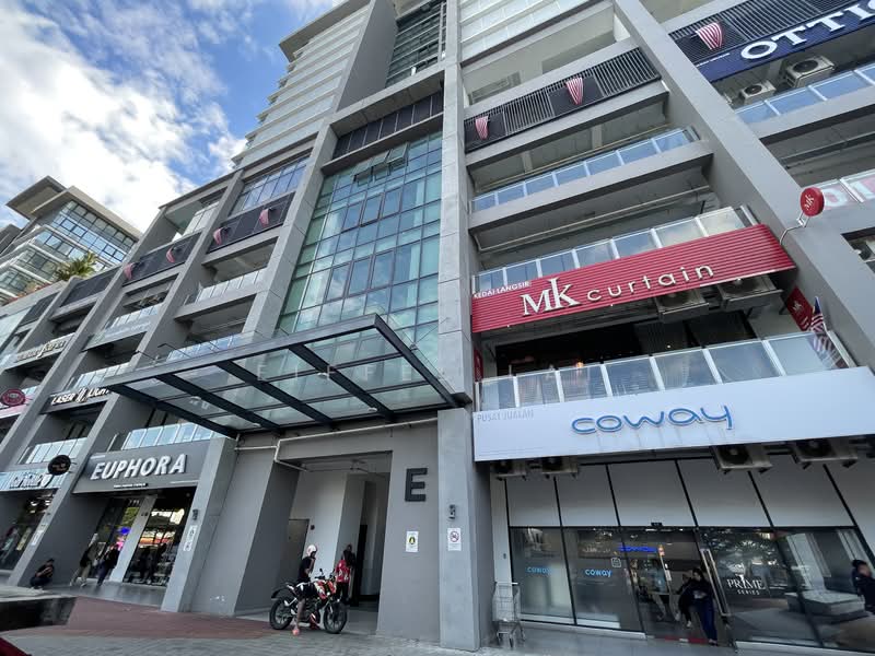 Kondominium untuk Dijual di Queensville - Eiffel Lai - Exterior - PropertyGuru.com.my