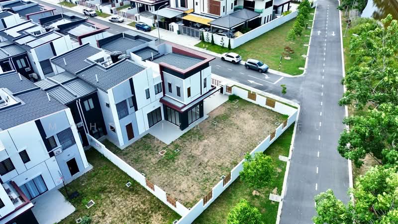 Rumah Kluster untuk Dijual di Semenyih (Selangor) - Mohd Aizat Saiful Bahri - Exterior - PropertyGuru.com.my
