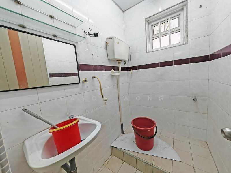 Rumah Teres 2 Tingkat untuk Dijual di Bandar Damai Perdana (Cheras) - Eason Wong - Bathroom - PropertyGuru.com.my