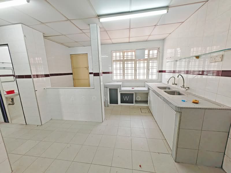 Rumah Teres 2 Tingkat untuk Dijual di Bandar Damai Perdana (Cheras) - Eason Wong - Kitchen - PropertyGuru.com.my