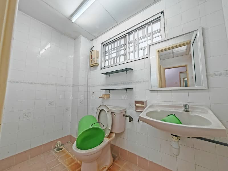 Rumah Teres 2 Tingkat untuk Dijual di Bandar Damai Perdana (Cheras) - Eason Wong - Bathroom - PropertyGuru.com.my