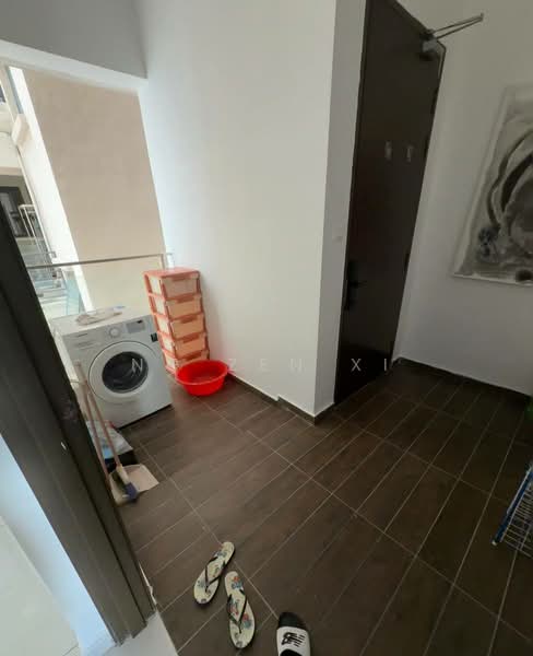 Kondominium untuk Disewa di Bay Point @ Country Garden Danga Bay - NG ZEN XI - Balcony - PropertyGuru.com.my