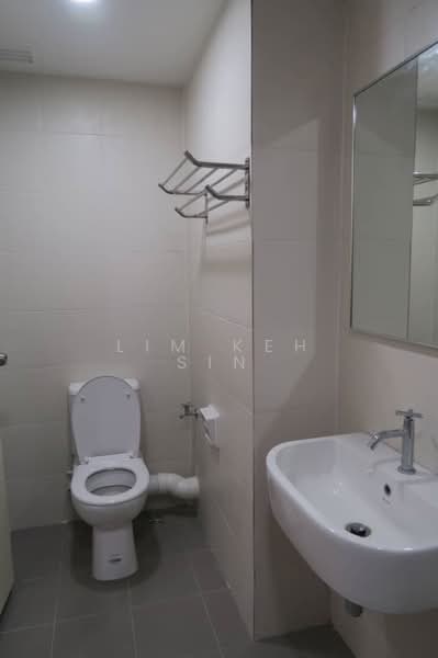 Kondominium untuk Disewa di Elit Heights @ Bayan City - Lim Keh Sin - Bathroom - PropertyGuru.com.my