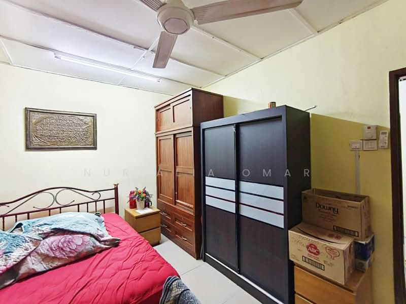 2-storey Terraced House for Sale in Klang (Selangor) - Nur Alia Omar - Bedroom - PropertyGuru.com.my