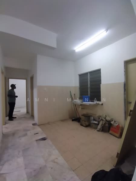 Apartment for Sale at Residensi Warnasari 3 - Amni Manan - PropertyGuru.com.my