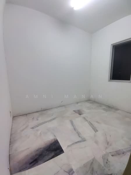Apartment for Sale at Residensi Warnasari 3 - Amni Manan - PropertyGuru.com.my