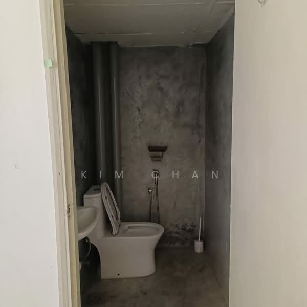 Kedai / Pejabat untuk Disewa di Taman Desa Business Park (Kuala Lumpur) - Kim Chan - Bathroom - PropertyGuru.com.my