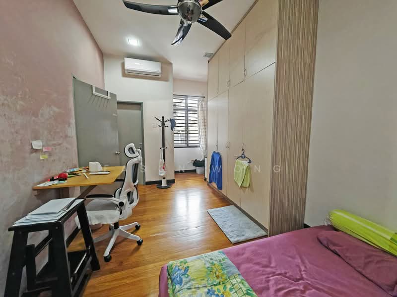 Cluster House for Sale in Taman Damai Impian 2 (Cheras) - Eason Wong - Bedroom - PropertyGuru.com.my
