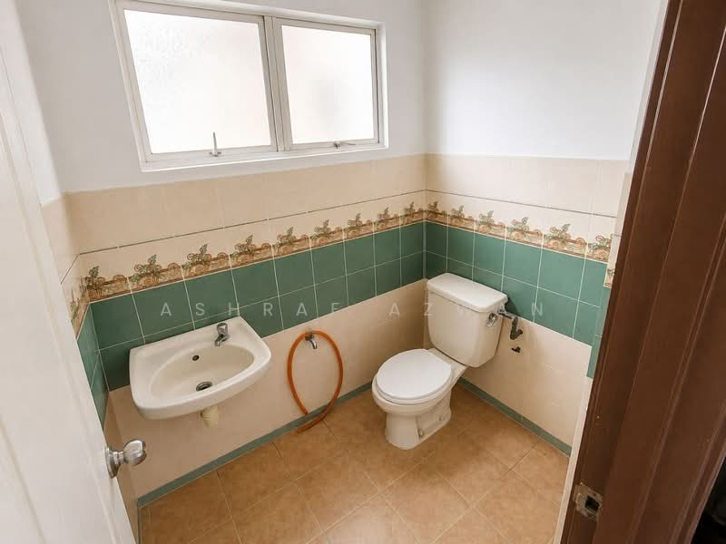 2-storey Terraced House for Sale in Bandar Baru Bangi (Selangor) - Ashraf Azwan - Bathroom - PropertyGuru.com.my