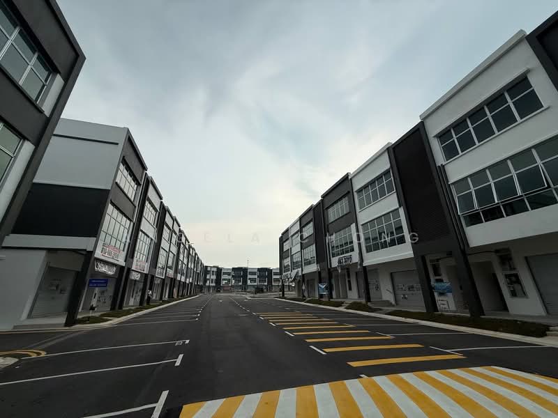 Shop for Rent in Gelang Patah (Johor) - Angela Chong - PropertyGuru.com.my