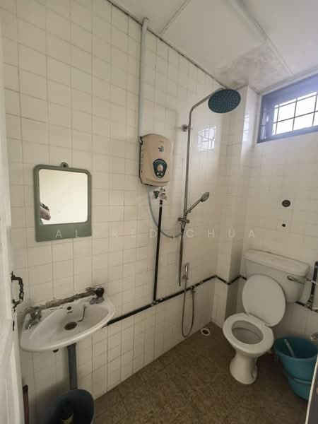 Semi-Detached House for Sale in Kuching (Sarawak) - Alfred Chua - Bathroom - PropertyGuru.com.my