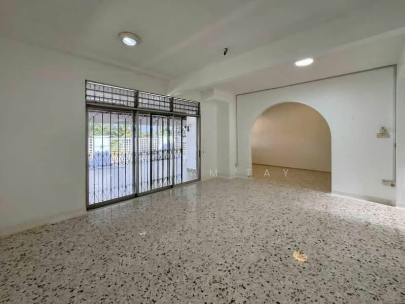 Semi-Detached House for Sale in Taman Nong Chik (Johor Bahru) - William Tay - Living Room - PropertyGuru.com.my