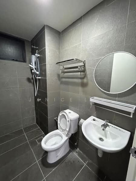 Servis Apartment untuk Disewa di Majestic Maxim - Janice Lau - Bathroom - PropertyGuru.com.my