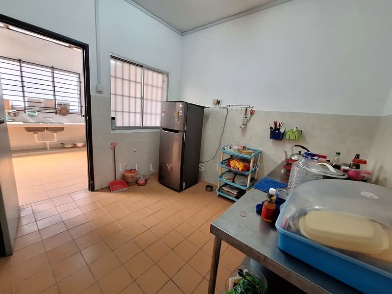 Rumah Teres 2 Tingkat untuk Dijual di Taman Puncak Jalil (Seri Kembangan) - Lily Siow - Kitchen - PropertyGuru.com.my