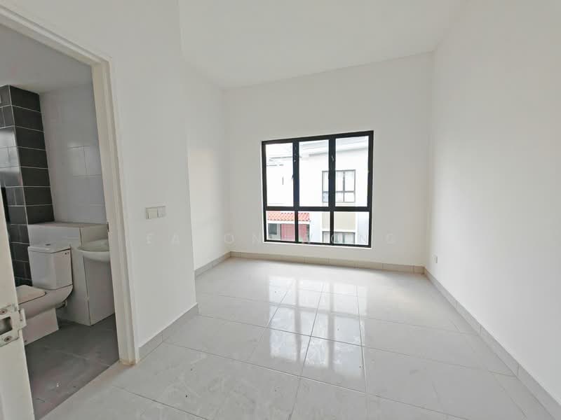 Cluster House for Sale in Setia Ecohill (Semenyih) - Eason Wong - Bathroom - PropertyGuru.com.my