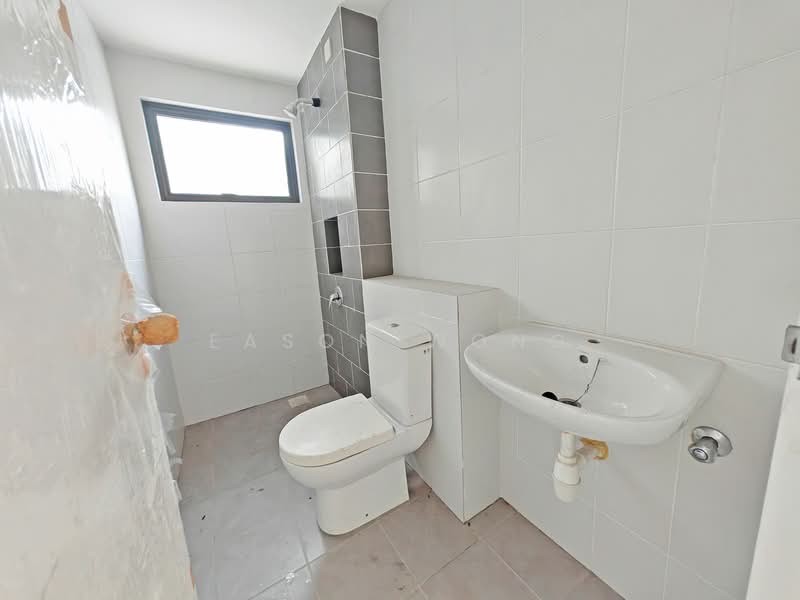 Cluster House for Sale in Setia Ecohill (Semenyih) - Eason Wong - Bathroom - PropertyGuru.com.my