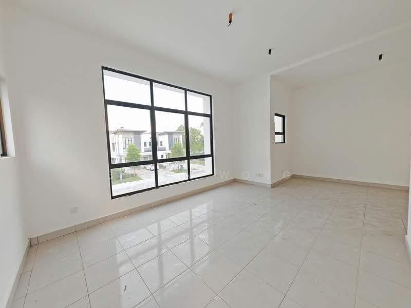 Cluster House for Sale in Setia Ecohill (Semenyih) - Eason Wong - Living Room - PropertyGuru.com.my
