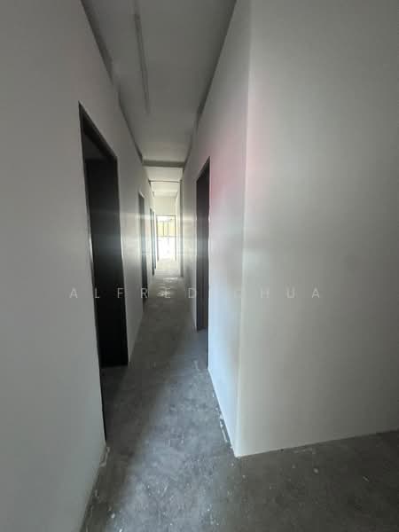 Shop for Sale in Kuching (Sarawak) - Alfred Chua - Corridor - PropertyGuru.com.my