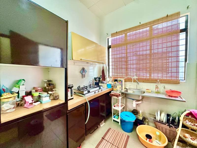 1-storey Terraced House for Sale in Bandar Putera 2 (Klang) - Basri Munir - Kitchen - PropertyGuru.com.my