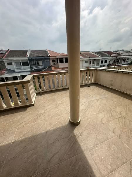 2-storey Terraced House for Rent in Cheras (Kuala Lumpur) - Steven Leaw - Balcony - PropertyGuru.com.my