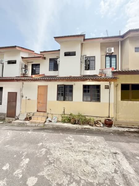 2-storey Terraced House for Sale in Johor Bahru (Johor) - Bess Wong - PropertyGuru.com.my