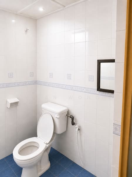 Apartment for Sale at Pangsapuri Sri Angkasa - Alan Wong - Bathroom - PropertyGuru.com.my