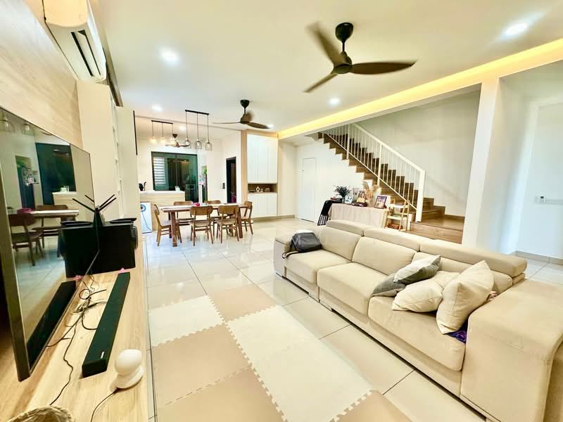 2-storey Terraced House for Sale in Bandar Bukit Raja (Klang) - Basri Munir - Living Room - PropertyGuru.com.my