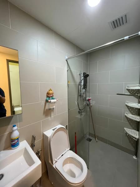Servis Apartment untuk Disewa di Fortune Centra - Amy Yap - Bathroom - PropertyGuru.com.my