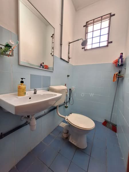 Rumah Teres 2 Tingkat untuk Dijual di Bandar Putra Permai (Seri Kembangan) - Lily Siow - Bathroom - PropertyGuru.com.my