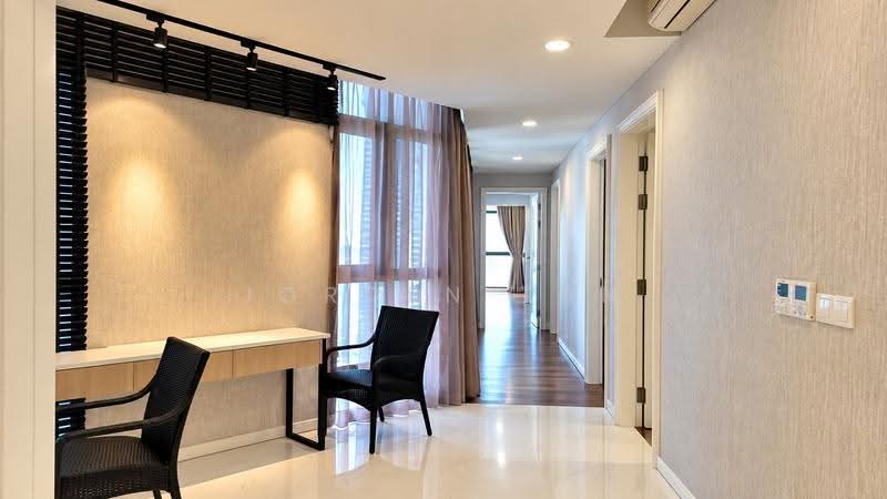 Kondominium untuk Disewa di Setia V Residences - Jorden Tan - Corridor - PropertyGuru.com.my