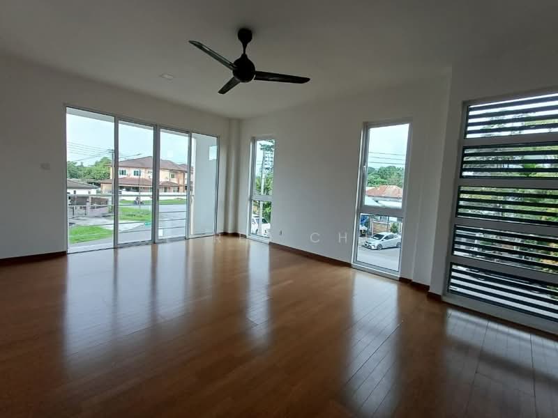 Semi-Detached House for Sale in Stapok (Kuching) - Alfred Chua - PropertyGuru.com.my
