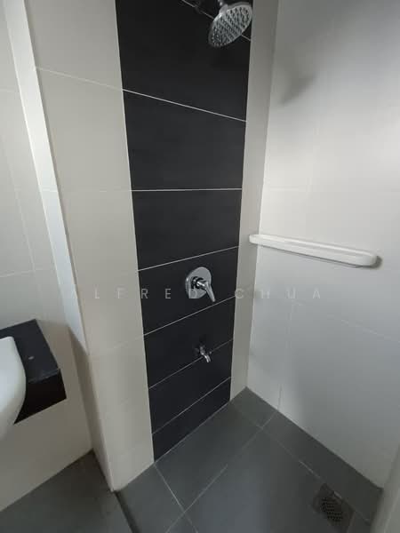 Semi-Detached House for Sale in Stapok (Kuching) - Alfred Chua - Bathroom - PropertyGuru.com.my