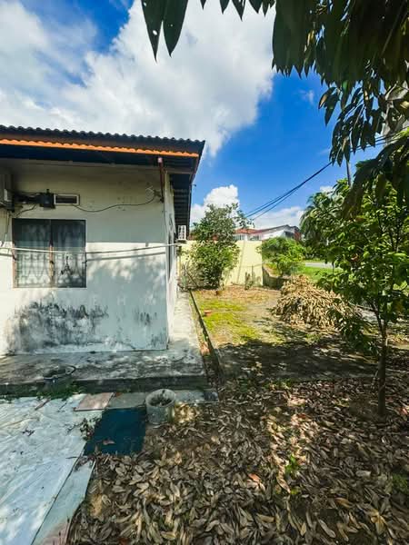 1-storey Terraced House for Sale in Taman Abad (Johor Bahru) - Sharon Ng - Exterior - PropertyGuru.com.my