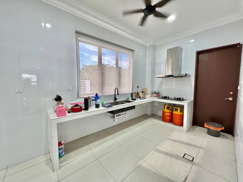For Sale - Pentas