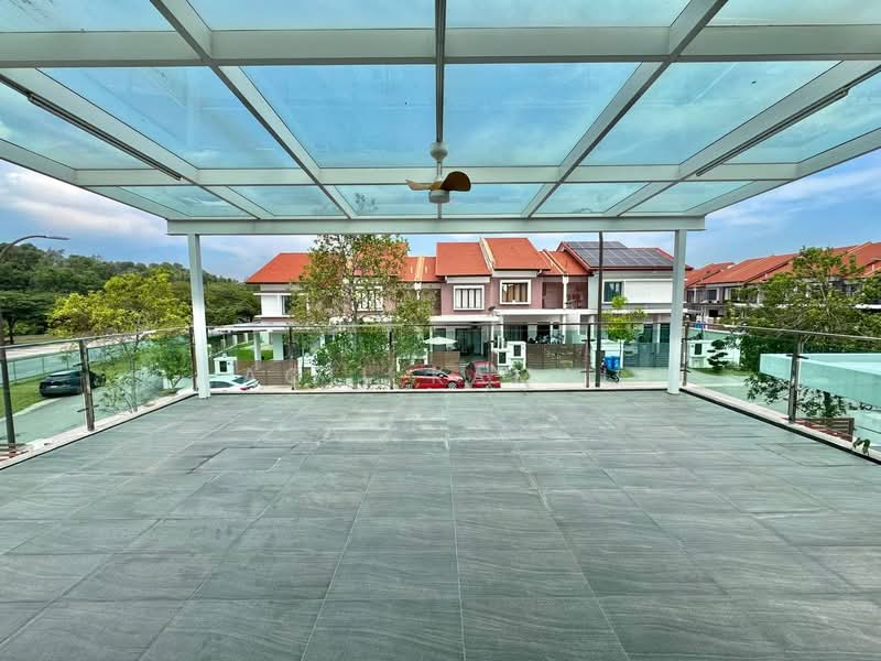 For Sale - Pentas