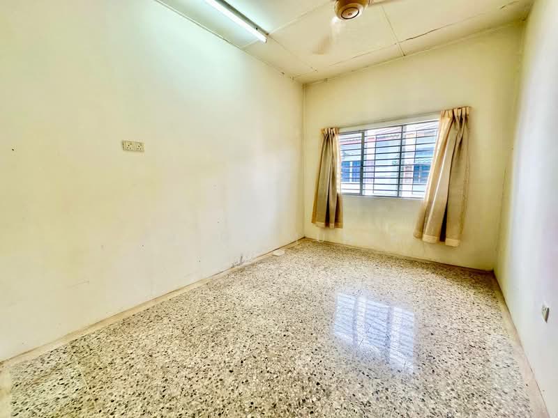 Terraced House for Sale in Taman Bayu Perdana (Klang) - Basri Munir - PropertyGuru.com.my