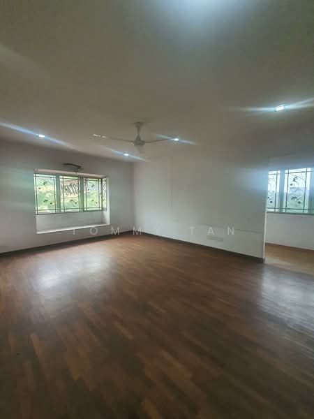 Rumah Teres 2.5 Tingkat untuk Dijual di Seri Kembangan (Selangor) - Tommy Tan - Living Room - PropertyGuru.com.my